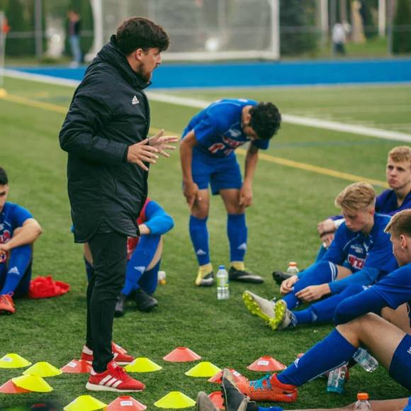 Meet your Posher, Julian - Picture 1 of 1